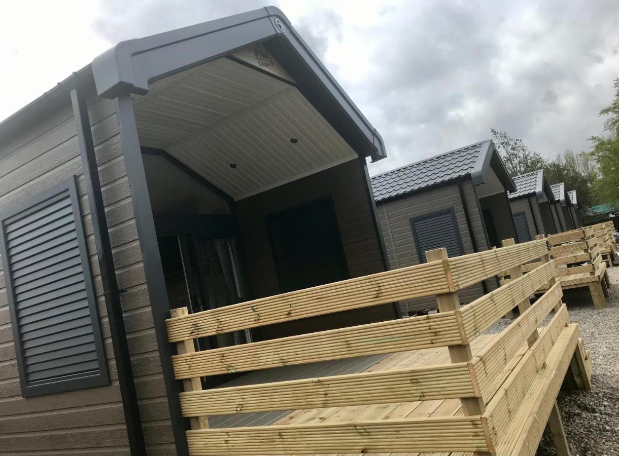 Caledonian lodges 3 Inverness Exterior foto